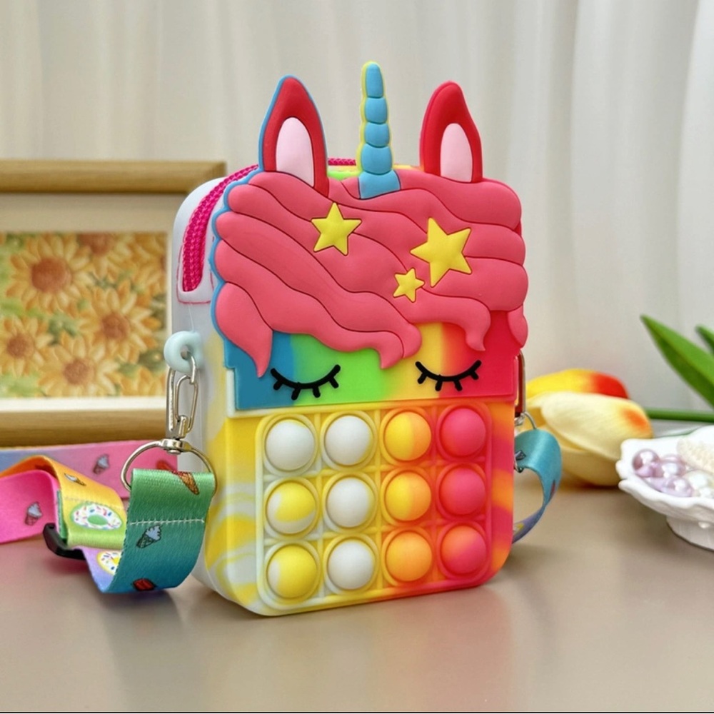 NWOT GIRLS / KIDS PUSH POP SENSORY FIDGET CROSSBODY POUCH